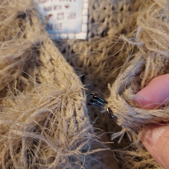 Mora Surf Boutique Cashmere String Vest. - Picture 12 of 13